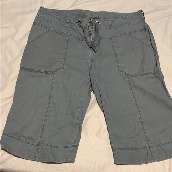 The North Face Women's Cargo Shorts - Gray - Picture 1 of 7